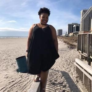 Meet your Posher, Tia